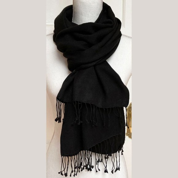 Ellen Tracy Black Cashmere, Silk Pashmina Unworn condition 60% Cashmere 40% Silk - Picture 1 of 8